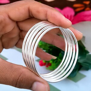 Stapelbara armband i silver, tunt minimalistiskt stapelbart armband för vardagsbruk, smycken för kvinnor, gåva