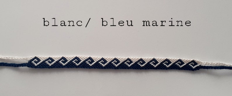 Bracelet brésilien motif vague bleu marine