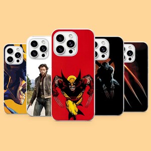 Può includere: Cinque cover per smartphone con vari design grafici del personaggio Wolverine. I motivi includono un'illustrazione in primo piano, un ritratto fotografico, una posa d'azione dinamica, una silhouette scura e una grafica con segni di artigli.