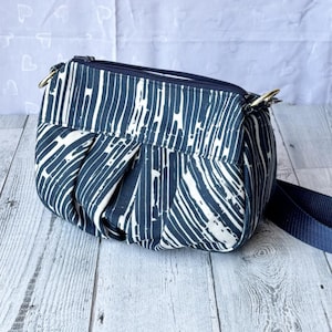 Small Shoulder Bag, Crossbody bag, Handmade Purse, Messenger Bag, Stylish Fashion Bags, Boho Bag, Every Day Purse, Gift For Her, Travel Bag.