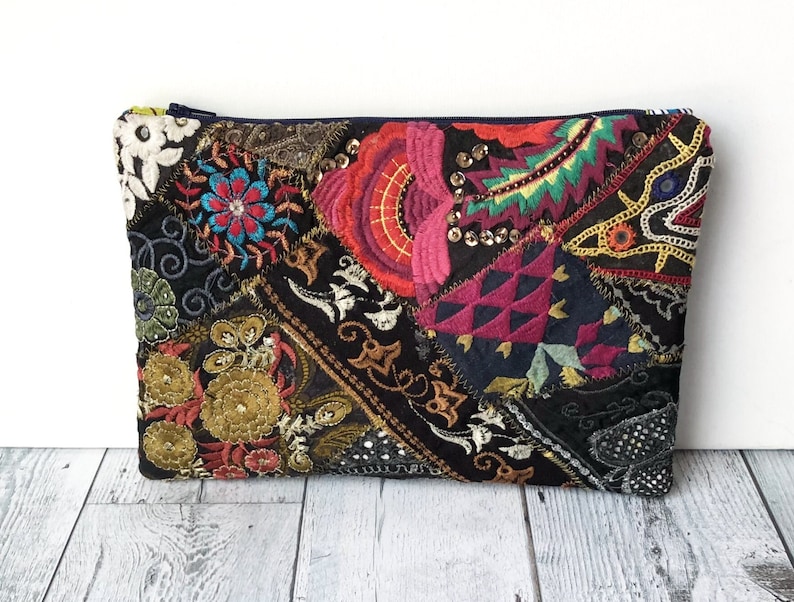 Pochette Bandoulière Femme En Soie Naturelle Brodée - Motif Fleur De Lotus Gris - Fabriquée à La Main Au Japon