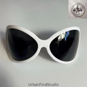 White Y2K Wrap Around Sunglasses Retro Bug Eye Shield Unisex Fashion