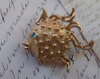 One Vintage Solid Perfume Holder: Puffer Blowfish Tropical fish Brooch Pin or Hypnotique Max Factor Hinged Case Compact