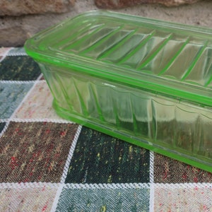 Vintage Green Fridge Dish, Optic Ribbed Anchor Hocking, Uranium Green, Depression Glass, Refrigerator Dish Container with Lid