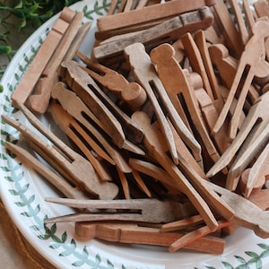 Vintage Set of 14 Wood Peg Clothespins Rustic Laundry Room Decor Repurposing Craft Supplies