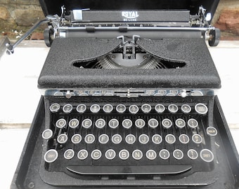 Vintage Typewriter Royal De Luxe 1937 Portable Manual Working Condition with Carrying Case Wedding Guest Book Dark Gray Black Matte, Chrome