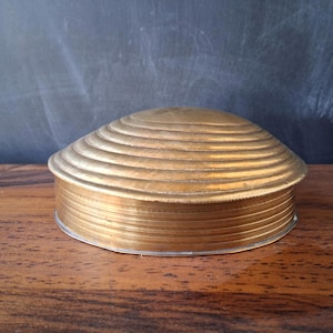 Vintage Brass Clam Shell Box Hinged Trinket Dish Ocean Beach House Decor