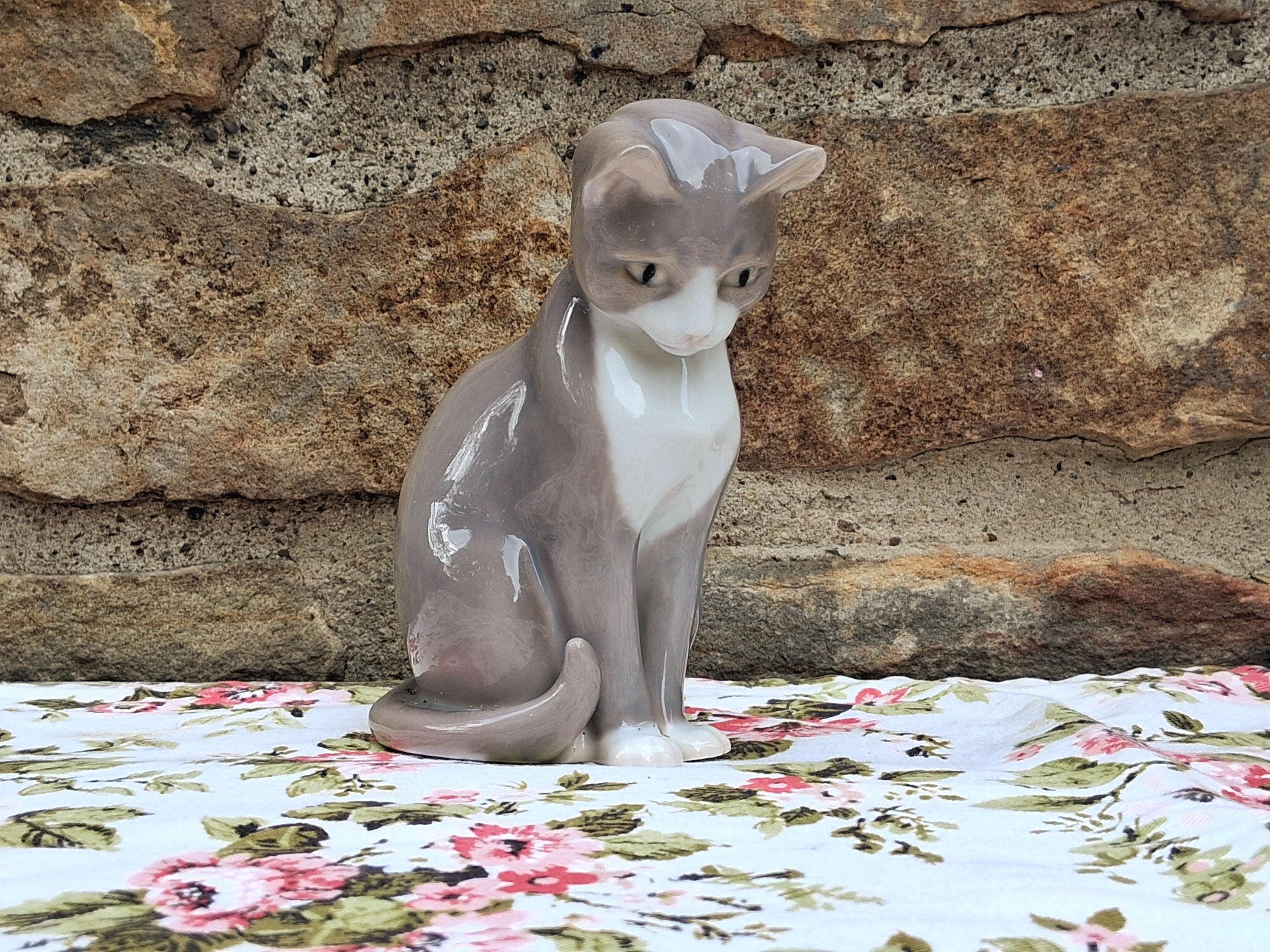 B&g Danish Porcelain Cat Figurines - Etsy