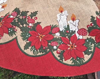 Vintage julgranskjol i säckväv med motiv av svamp, ljus och julstjärna
