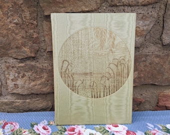Vintage Book "The Wind in the Willows" by Kenneth Grahame The Folio Society of London