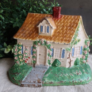 Hubley Cast Iron Cottage Doorstop 211 Little House with Roses and Hollyhocks zdjęcie 1