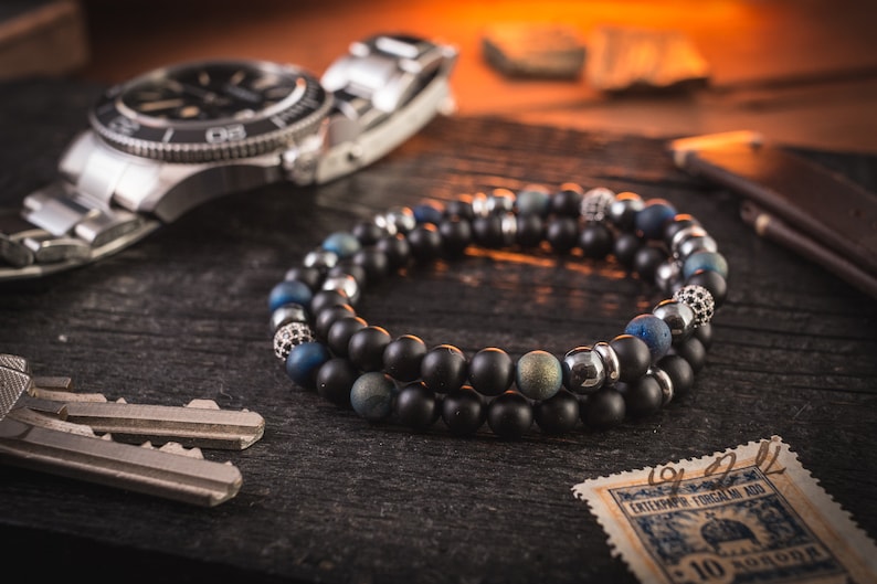 6mm Double wrap matte black onyx /& blue agate beaded mens stretchy bracelet with micro pave beads and an antiqued stainless steel cuff
