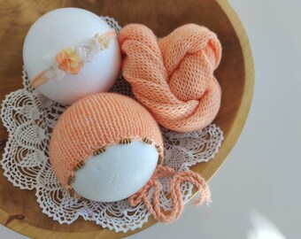 RTS Newborn photo prop set Peach thick knit wrap Wooden beads bonnet Newborn knit wrap Newborn girl photo props Flowers tieback headband