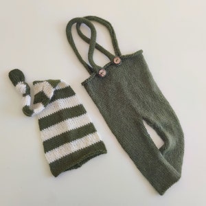 RTS Knit baby pants and hat Newborn boy photography prop for Green sleepy hat Dark green pants with suspenders. Green photo props Sleep cap