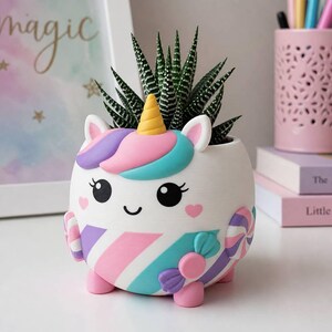 3D-gedruckter Einhorn-Pflanztopf, verspielter, handbemalter Sukkulententopf, einzigartige Fantasy-Schreibtischdekoration
