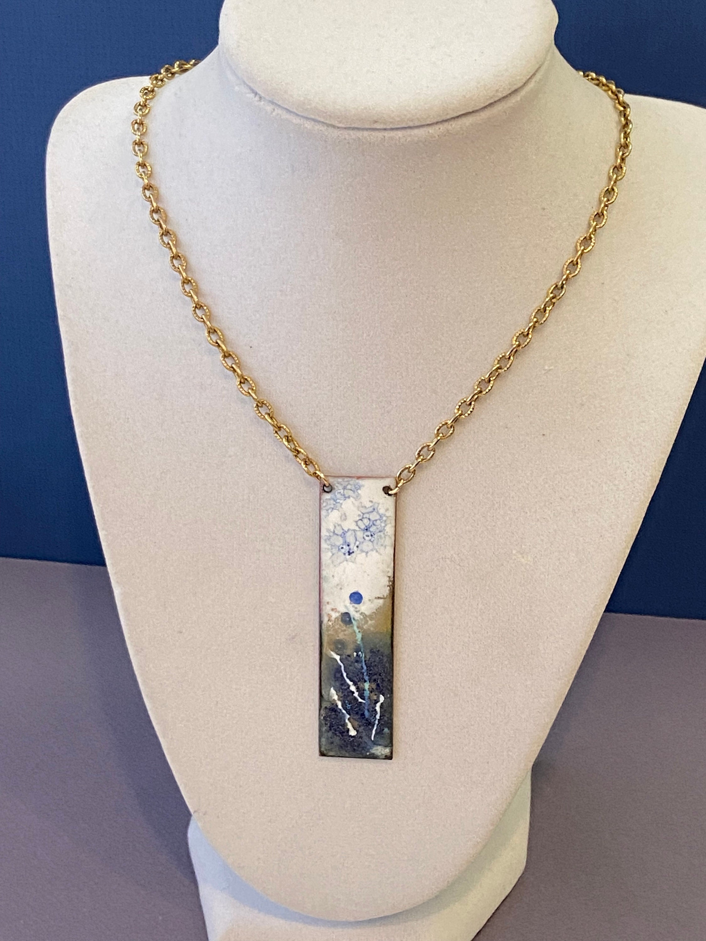 ネックレス・ペンダント Blue Enamel Flower Necklace Artisan Enamel Blue Flowers Pendant Necklace - Etsy