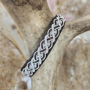 Lapplandssamiskt armband, renskinn, specialtillverkat