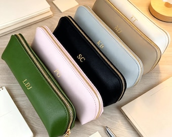 Personalisiertes minimalistisches Federmäppchen aus Leder, individuelles dreieckiges Stifteetui, Federmäppchen mit großem Fassungsvermögen, Geschenk für Sie, Hochzeitsgeschenk, Stifteorganizer