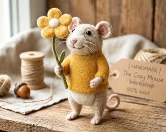 Handmade Needle Felt Mouse Figurine, Cozy Wool Animal Character, Woodland Shelf Decor, Cute Collectible Gift for Animal Lovers