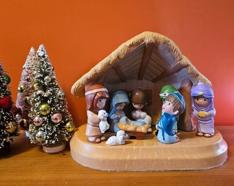 Mid Century Christmas Nativity Manger Painted RARE Ceramic Mold Precious Moments FREE SHIP