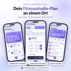 Op de afbeelding: Drie smartphones tonen de interface van de Fitness Colleague-app met paarse en witte UI-elementen. De schermen tonen een weekschema, een trainingstimer en voortgangsstatistieken met tekst in het Duits. De app heeft een strak ontwerp.