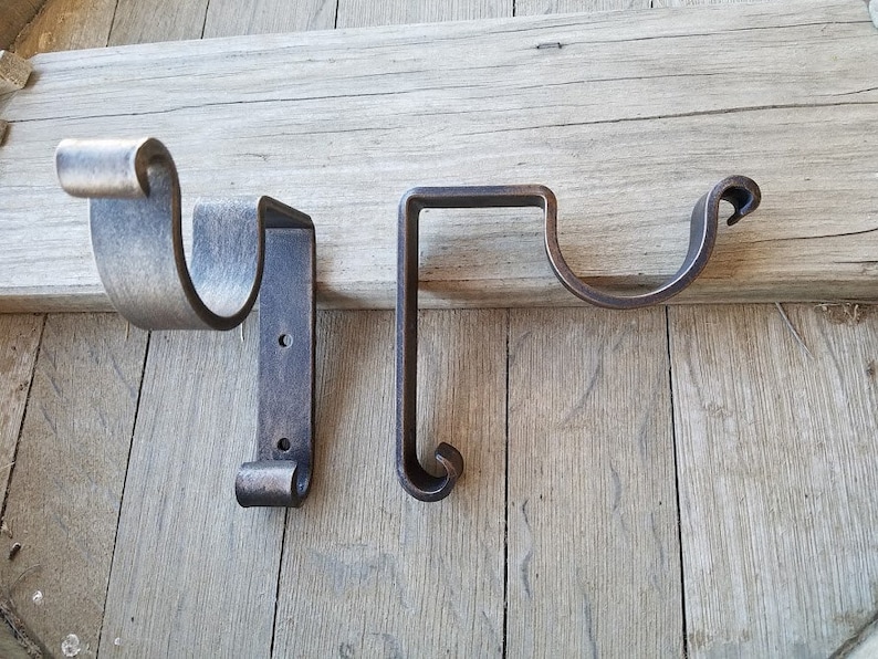 Sb208 Rustic Hand Forged Iron Dry Rod Brackets 1 Pair Image 0