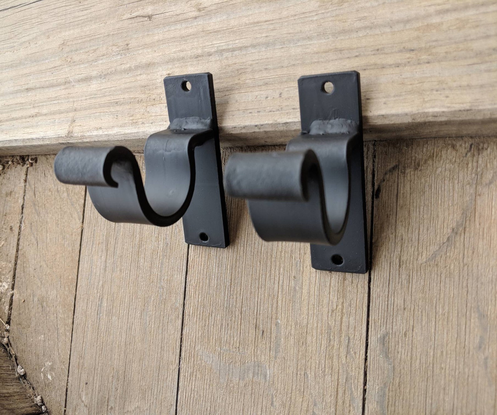Hand Forged Short Projection Bracket, 1'' Clearance Single Rod Brackets ...
