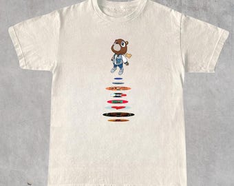 Camiseta de graduación de Kan West, El desertor universitario, Oso de graduación