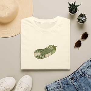 Faux Patchwork Pickle T-shirt | Grön Faux Quilted Curcuma Design, Foodie T-shirt, Kockpresent, Matordlekar