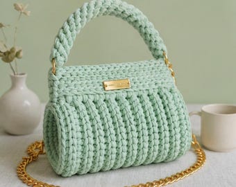 Fantasy Stitch Tote Bag Crochet Pattern | Textured Wooden Handle Purse (PDF Download)