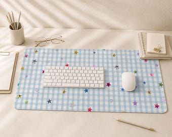 Muismat met blauwe sterren en ruitjespatroon, gestikte randen, bureauonderlegger op maat, schrijfmat voor kinderen, bureauaccessoire op maat, antislip bureauonderlegger voor op het werk