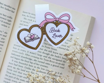 Marcapáginas magnético con medallón en forma de corazón para amantes de los libros