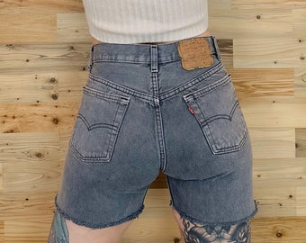 Levi's 501 Vintage Jean Shorts / Size 26