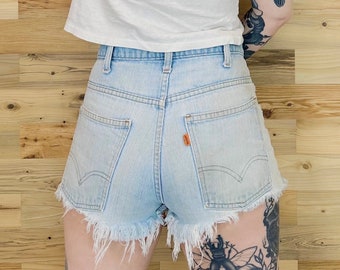 70's Levi's Orange Tab Cut Off Freche Jeans Shorts / Größe 28 29
