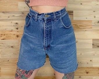 90's High Rise Cut Off Jean Shorts / Size 32 33