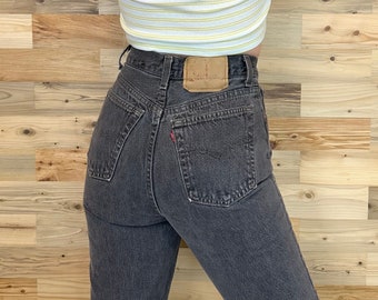 Levi's 501 Vintage Jeans / Size 25 26