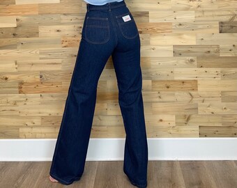 Levi's 1970's High Rise Wide Leg Jeans / Size 25