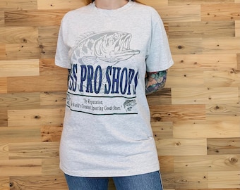 90's Vintage Bass Pro Shops Tee Shirt T-Shirt