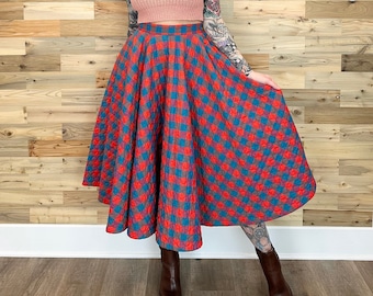 Jaren '60 Vintage Plaid Quilt Charme van Hollywood Gewatteerde Full Circle Swing Midi Rok / Maat 25 26