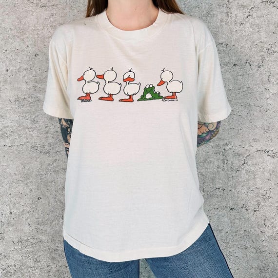 80's Cute Vintage Ducks and Frog Cartoon Tee Shirt T-Shirt
