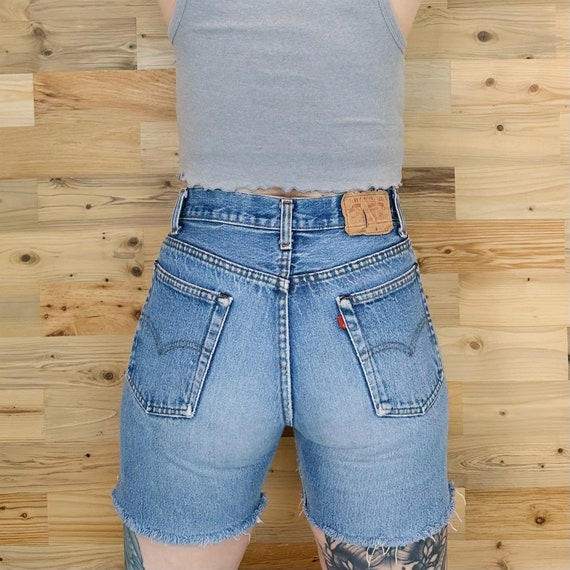 Levi's 701 Student Fit Vintage Cut Off Jean Shorts / Size 24 25 XS