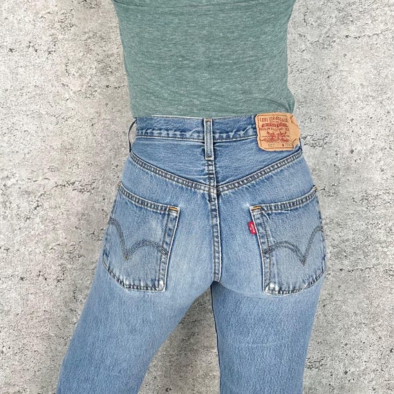Levi's 501 Vintage Cropped Jeans / Size 25 Petite