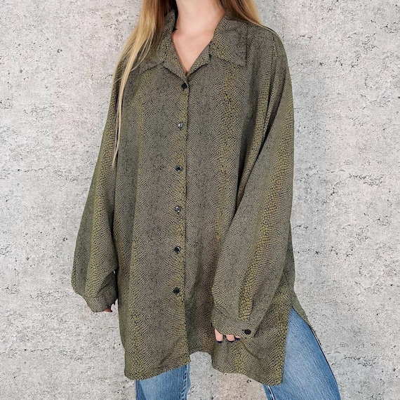 Vintage Snakeskin Print Collared Button Up Blouse Top