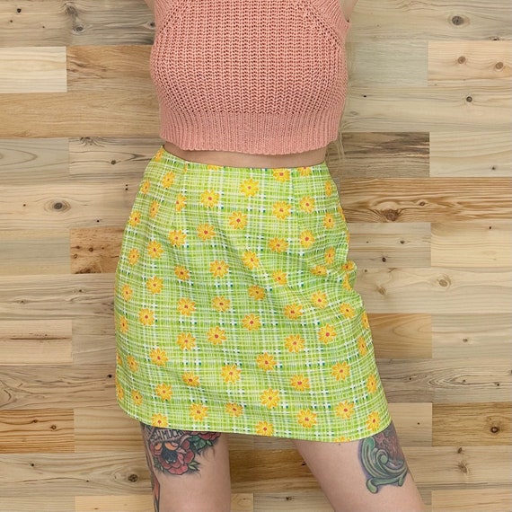 Vintage 90's Floral Print Plaid Summer Mini Skirt / Size 26