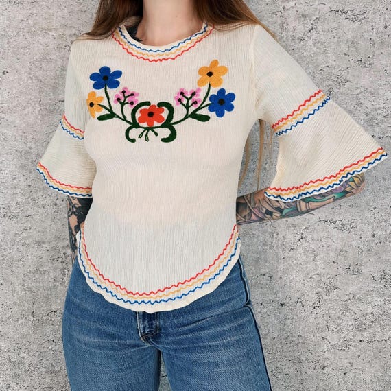 1970's Handmade Embroidered Vintage Cotton Knit Blouse Top Shirt