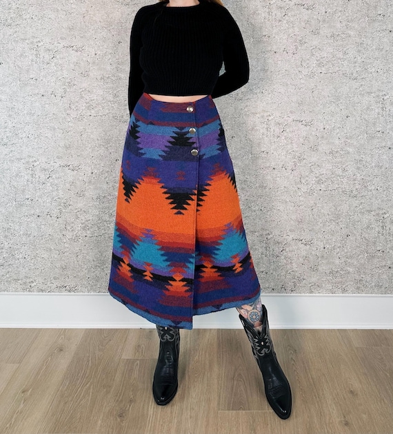 70's Vintage Pioneer Wear Wool Knit Midi Skirt / Size 27