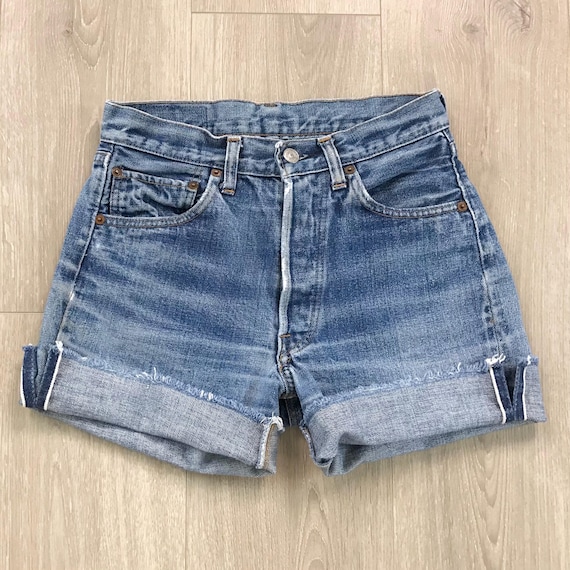 70's Selvedge Redline Levi's 501 Cut Off Vintage Jean Shorts / Size 23 24 XS