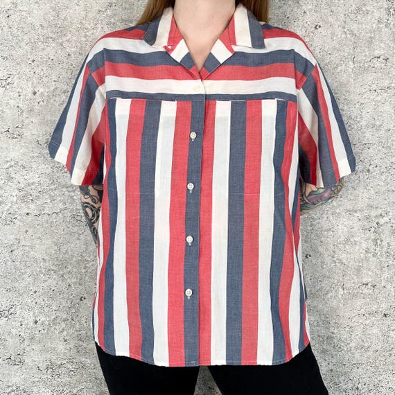 70's Vintage Striped Boxy Button Up Collared Shirt