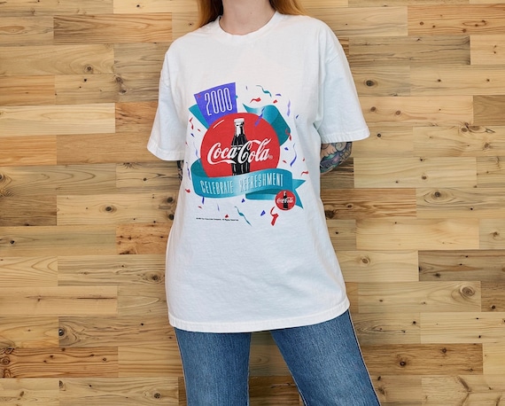 Vintage Coca-Cola Celebrate Refreshment 2000 Millennium Tee Shirt T-Shirt
