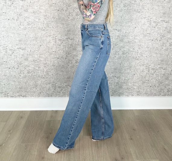 Levi's Vintage 577 Loose Jeans / Size 28